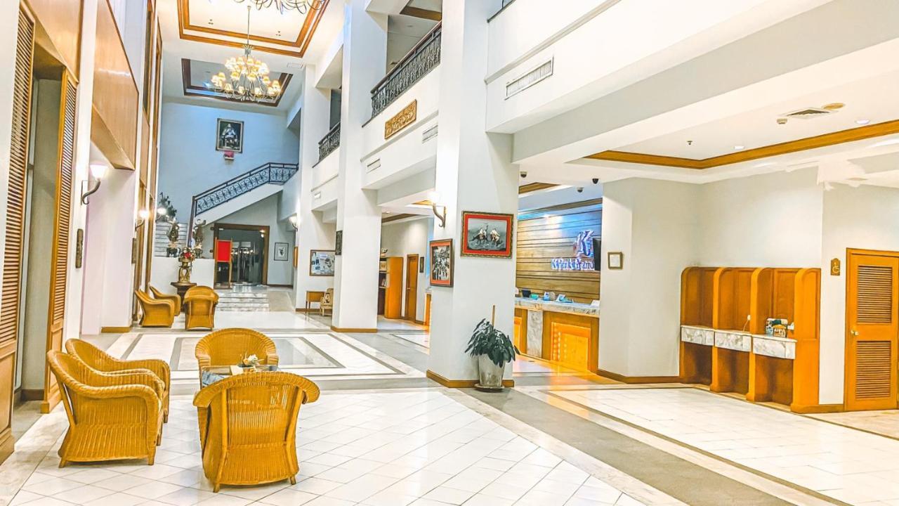 K Park Grand Hotel Sha Plus Certified Surat Thani Esterno foto