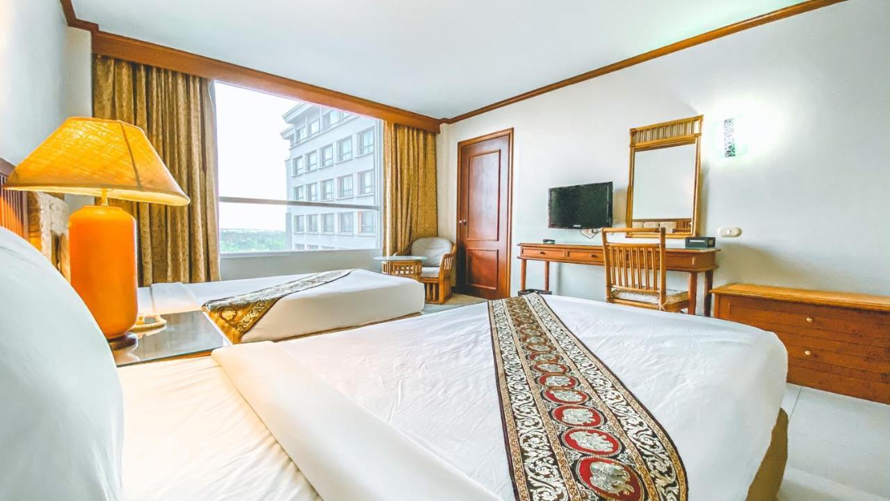K Park Grand Hotel Sha Plus Certified Surat Thani Esterno foto