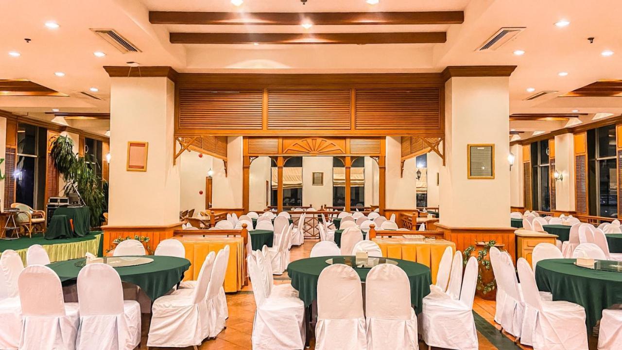 K Park Grand Hotel Sha Plus Certified Surat Thani Esterno foto