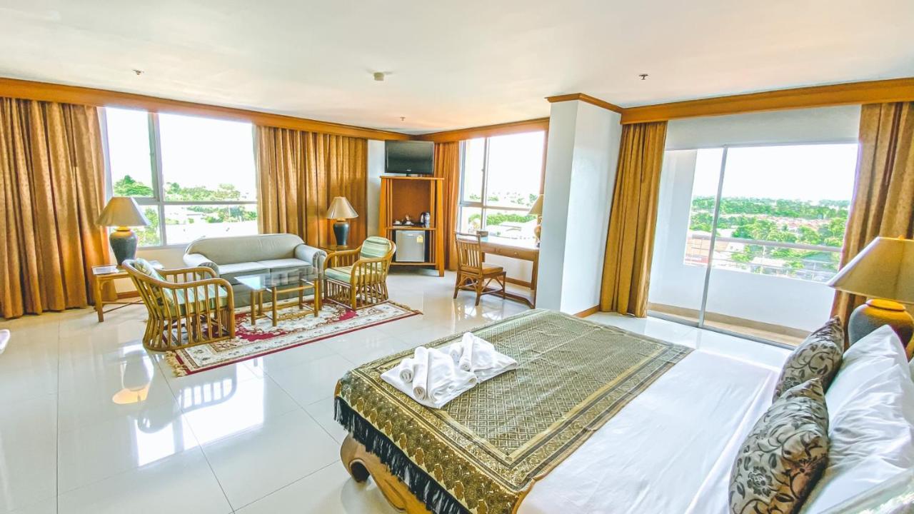 K Park Grand Hotel Sha Plus Certified Surat Thani Esterno foto