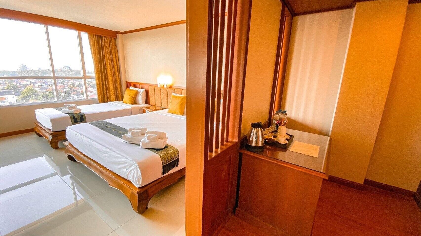 K Park Grand Hotel Sha Plus Certified Surat Thani Esterno foto