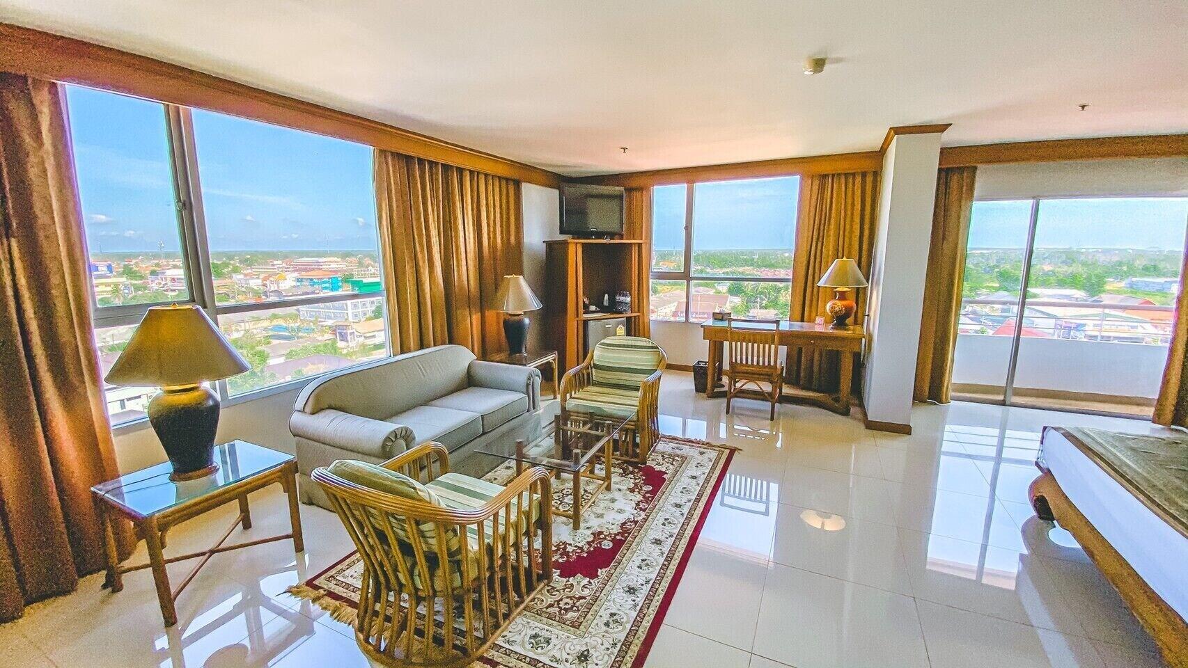 K Park Grand Hotel Sha Plus Certified Surat Thani Esterno foto