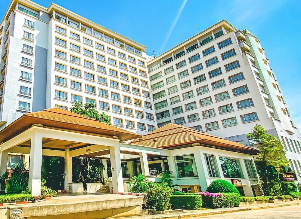 K Park Grand Hotel Sha Plus Certified Surat Thani Esterno foto
